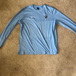 Men’s Villanova Nike Long Sleeve Shirt